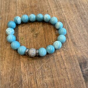 Elegant Blue Beaded Bracelet with Silver Accent